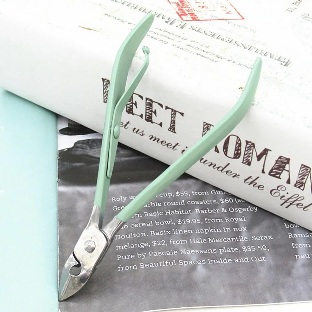 16-Piece Manicure & Pedicure